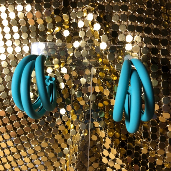 Turquoise hoops earrings. - Picture 3 of 5
